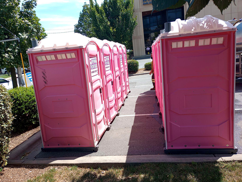 Portable Toilet Delivery: What to Expect with Pink Portables